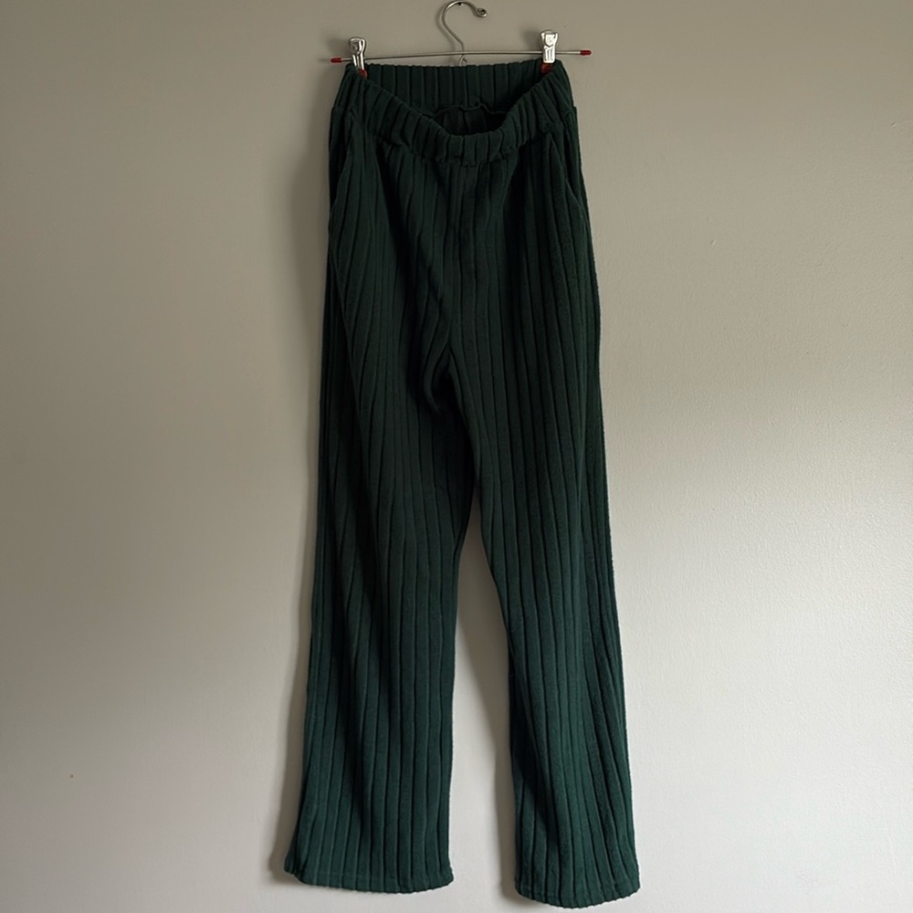 RIBBED SOFT KNIT SWEATER PANTS, size small